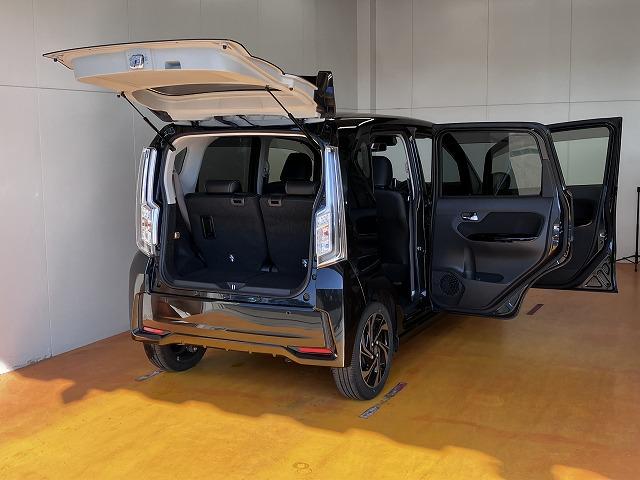 ムーヴ カスタム　ＲＳ　ハイパーリミテッドＳＡＩＩＩ　サポカーＳワイド適合　ドラレコ　パノラマモニター対応　フォグランプ　ステアリングスイッチ　運転席シートヒーター　アイドリングストップ　ＵＳＢ接続端子　オートハイビーム　Ｂカメラ　ＥＴＣ　キーフリー（9枚目）