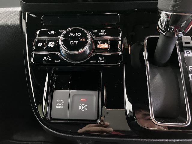 タント カスタムＲＳ　サポカーＳワイド適合　ミラクルオープンドア　パノラマモニター対応　両側オートスライドドア　電動パーキングブレーキ　ステアリングスイッチ　シートヒーター　オートエアコン　コーナーセンサー　キーフリー（19枚目）