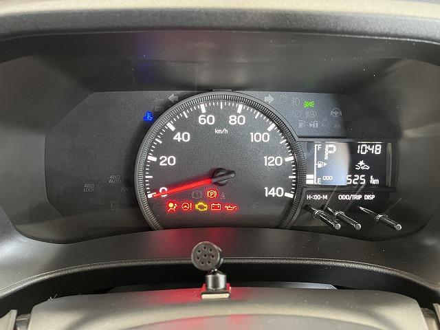 ハイゼットカーゴ ＤＸ　サポカーＳワイド適合　ディスプレイオーディオ　エアコン　アクセサリーソケット　コーナーセンサー　アイドリングストップ　光軸調整ダイヤル　横滑り防止機能　誤発進抑制機能　パワーウインドウ　キーレス（15枚目）