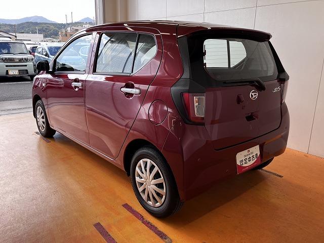 ミライース Ｌ　ＳＡＩＩＩ　サポカーＳワイド適合　エアコン　Ｂカメラ　ディスプレイオーディオ　コーナーセンサー　光軸調整ダイヤル　オートハイビーム　アイドリングストップ　横滑り防止機能　誤発進抑制機能　パワーウインドウ　キーレス（6枚目）