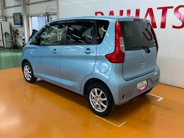 デイズ Ｊ　衝突被害軽減ブレーキシステム　ＵＳＢ接続端子　エアコン　横滑り防止機能　誤発進抑制機能　光軸調整ダイヤル　電動格納ミラー　パワーウィンドウ　キーレス（6枚目）