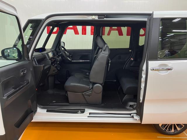 タント カスタムＲＳ　サポカーＳワイド適合　ミラクルオープンドア　両側オートスライドドア　電動パーキングブレーキ　ステアリングスイッチ　シートヒーター　オートエアコン　コーナーセンサー　キーフリー（11枚目）