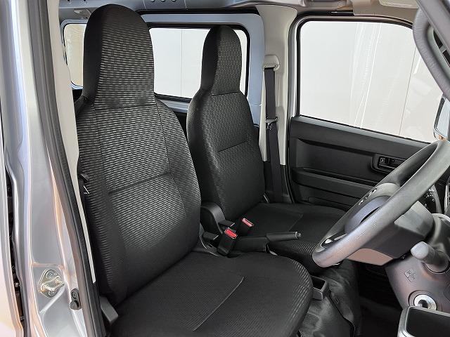 ハイゼットカーゴ ＤＸ　サポカーＳワイド適合　ラジオ　エアコン　アクセサリーソケット　コーナーセンサー　アイドリングストップ　光軸調整ダイヤル　横滑り防止機能　誤発進抑制機能　パワーウインドウ　キーレス（18枚目）