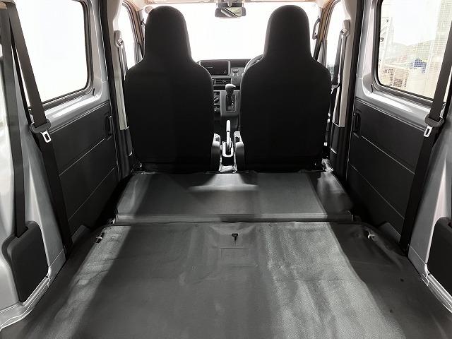 ハイゼットカーゴ ＤＸ　サポカーＳワイド適合　エアコン　アクセサリーソケット　コーナーセンサー　アイドリングストップ　光軸調整ダイヤル　横滑り防止機能　誤発進抑制機能　パワーウインドウ　キーレス（11枚目）