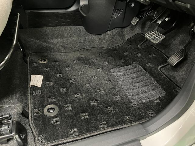 ムーヴキャンバス Ｘメイクアップリミテッド　ＳＡＩＩＩ　サポカーＳワイド適合　ドラレコ　パノラマモニター対応　両側オートスライドドア　ステアリングスイッチ　ＵＳＢ接続端子　Ｐスタート　オートハイビーム　ＥＴＣ　置きラクボックス　キーフリー（23枚目）