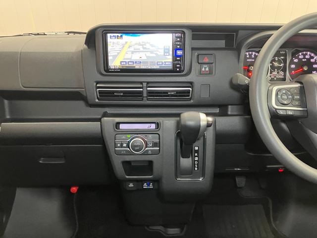 �i�r�A�I�[�g�G�A�R���t