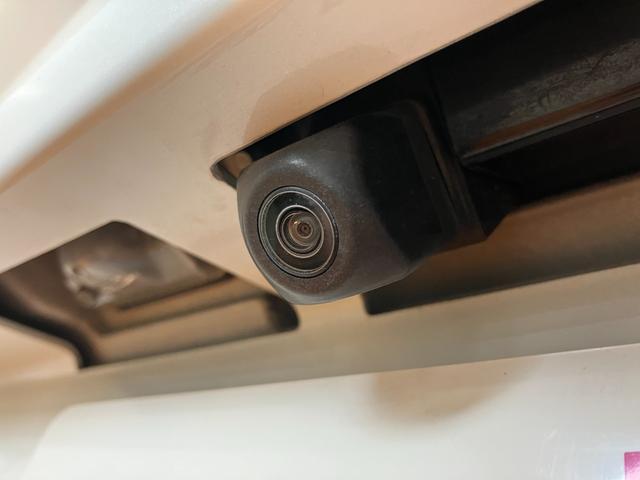 パッソ モーダ　Ｓ　衝突被害軽減ブレーキシステム　ステアリングスイッチ　アイドリングストップ　Ｐスタート　横滑り防止機能　誤発進抑制機能　ＥＴＣ　オートエアコン　Ｂカメラ　キーフリー（23枚目）