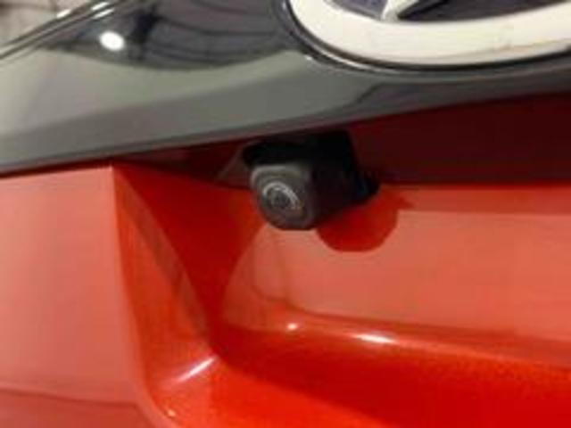 �����i�r�ƘA������o�b�N�J�����t