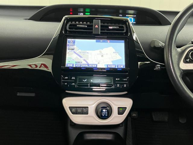 プリウス Ｓツーリングセレクション　衝突被害軽減ブレーキシステム　ハイブリッド　ドラレコ　クルーズコントロール　ステアリングスイッチ　Ｂカメラ　Ｐスタート　オートハイビーム　ＥＴＣ　シートヒーター　キーフリー（13枚目）