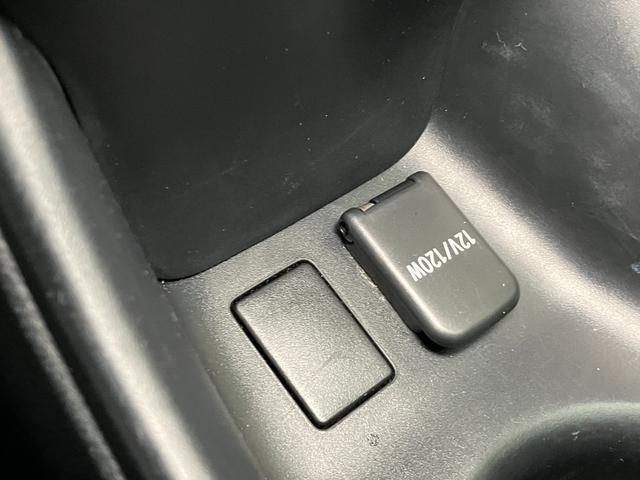 プリウス Ｓツーリングセレクション　衝突被害軽減ブレーキシステム　ハイブリッド　ドラレコ　クルーズコントロール　ステアリングスイッチ　Ｂカメラ　Ｐスタート　オートハイビーム　ＥＴＣ　シートヒーター　キーフリー（21枚目）