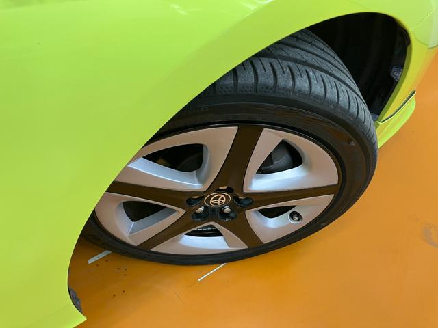 プリウス Ｓツーリングセレクション　衝突被害軽減ブレーキシステム　ハイブリッド　ドラレコ　クルーズコントロール　ステアリングスイッチ　Ｂカメラ　Ｐスタート　オートハイビーム　ＥＴＣ　シートヒーター　キーフリー（30枚目）