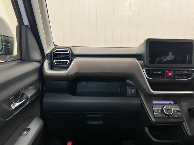 ムーヴ ＲＳ　サポカーＳワイド適合　両側オートスライドドア　全車速追従機能付ＡＣＣ　ステアリングスイッチ　電動パーキングブレーキ　Ｐスタート　コーナーセンサー　Ｂカメラ　キーフリー（11枚目）