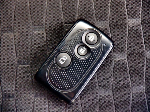 X SA 片側電動スライドドア スマートアシスト Bluetooth対応地デジナビ バックカメラ ハンドルスイッチ ETC車載器 スマートキー プッシュスタート 純正アルミ(19枚目)