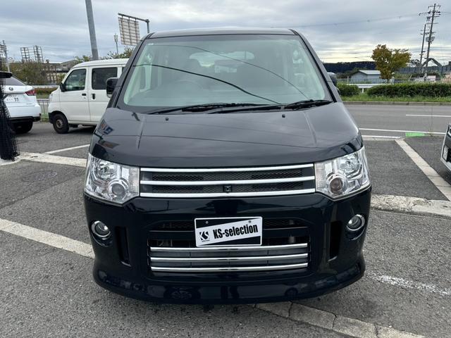 デリカＤ：５ Ｃ２　Ｇ　プレミアム　ＨＩＤヘッドライト　両側電動スライドドア　パワーバックドア　クルーズコントロール　パドルシフト　バックカメラ　オートライト　スマートキー　純正アルミホイール（6枚目）