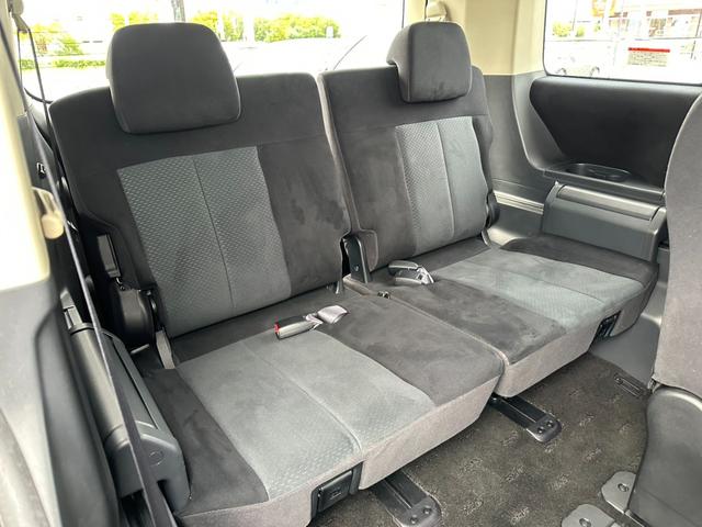 デリカＤ：５ Ｃ２　Ｇ　プレミアム　ＨＩＤヘッドライト　両側電動スライドドア　パワーバックドア　クルーズコントロール　パドルシフト　バックカメラ　オートライト　スマートキー　純正アルミホイール（14枚目）