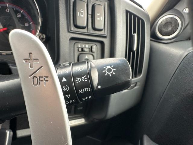 デリカＤ：５ Ｃ２　Ｇ　プレミアム　ＨＩＤヘッドライト　両側電動スライドドア　パワーバックドア　クルーズコントロール　パドルシフト　バックカメラ　オートライト　スマートキー　純正アルミホイール（36枚目）