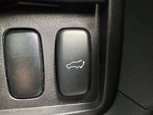 デリカＤ：５ Ｃ２　Ｇ　プレミアム　ＨＩＤヘッドライト　両側電動スライドドア　パワーバックドア　クルーズコントロール　パドルシフト　バックカメラ　オートライト　スマートキー　純正アルミホイール（40枚目）