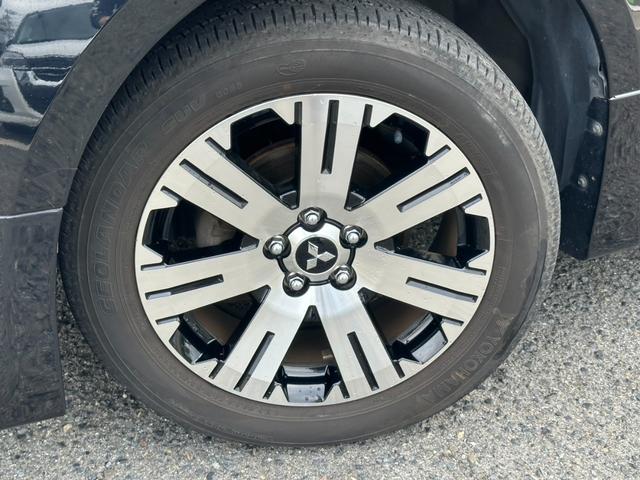 デリカＤ：５ Ｃ２　Ｇ　プレミアム　ＨＩＤヘッドライト　両側電動スライドドア　パワーバックドア　クルーズコントロール　パドルシフト　バックカメラ　オートライト　スマートキー　純正アルミホイール（69枚目）