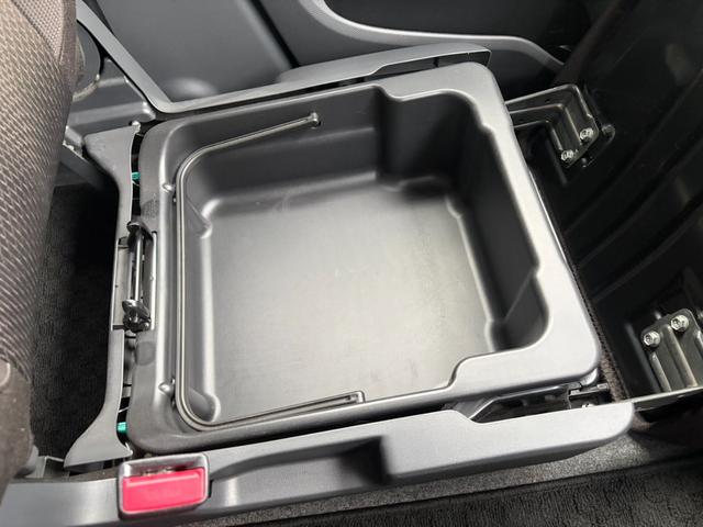 ソリオ 　両側電動スライドドア　ＥＴＣ　ドライブレコーダー　オートライト　純正アルミホイール　ステアリングスイッチ　プッシュスタート　スマートキー　パワーウィンドウ　フロントフォグランプ　ポータブルナビ（33枚目）