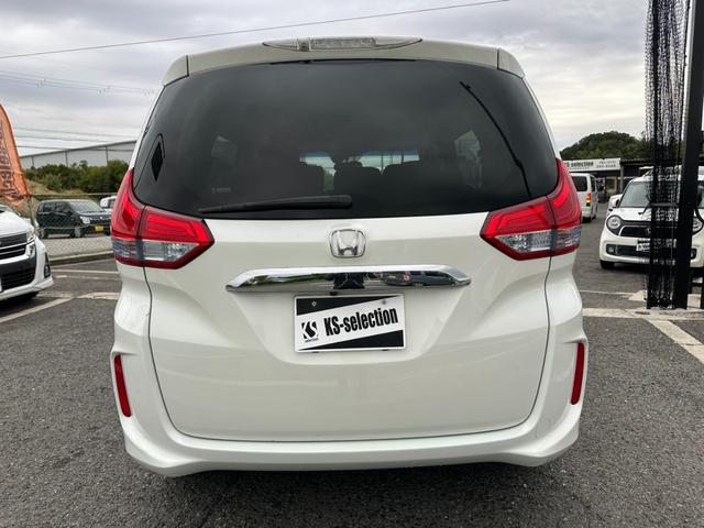 フリードハイブリッド ハイブリッド・Ｇホンダセンシング　両側電動スライドドア　クルーズコントロール　バックカメラ　Ｂｌｕｅｔｏｏｔｈオーディオ　　ＥＴＣ　ドライブレコーダー　オートライト　パワーウィンドウ　プッシュスタート　スマートキー（9枚目）