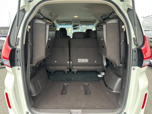 フリードハイブリッド ハイブリッド・Ｇホンダセンシング　両側電動スライドドア　クルーズコントロール　バックカメラ　Ｂｌｕｅｔｏｏｔｈオーディオ　　ＥＴＣ　ドライブレコーダー　オートライト　パワーウィンドウ　プッシュスタート　スマートキー（16枚目）