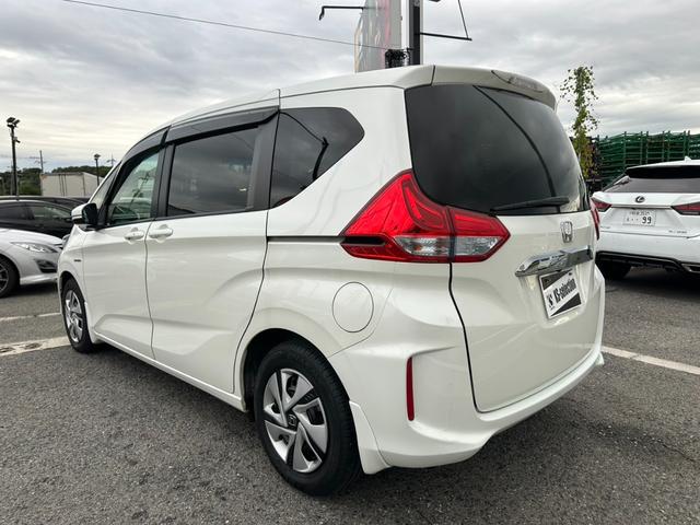 フリードハイブリッド ハイブリッド・Ｇホンダセンシング　両側電動スライドドア　クルーズコントロール　バックカメラ　Ｂｌｕｅｔｏｏｔｈオーディオ　　ＥＴＣ　ドライブレコーダー　オートライト　パワーウィンドウ　プッシュスタート　スマートキー（56枚目）