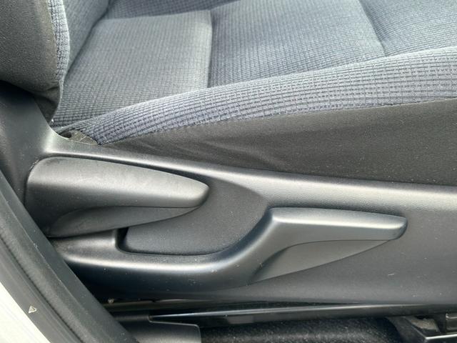 シエンタ ハイブリッドＧ　両側電動スライドドア　レーンキープアシスト　衝突軽減ブレーキ　オートマチックハイビーム　シートヒーター　ＥＴＣ　Ｂｌｕｅｔｏｏｔｈ　バックカメラ　プッシュスタート　スマートキー　パワーウィンドウ（43枚目）