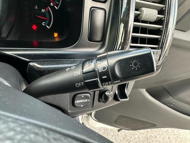 ハイエースバン ロングスーパーGL ETC 社外ハンドル フリップダウンモニター デジタルインナーミラー キーレスキー オートライト パワーウィンドウ 電動格納ミラー クリアランスソナー(28枚目)