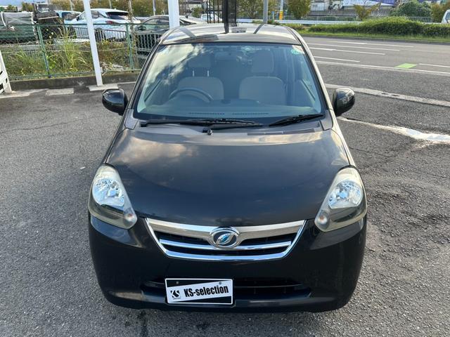 正面少し上からボンネット等ご確認ください♪ボンネットのキズ等をご確認下さい！磨き作業で消えるキズはほとんど消してお渡しできる努力しております☆