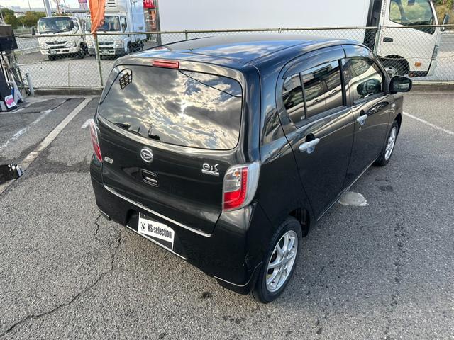 運転席側　右斜め上後ろをご確認ください♪ゲート上部等、ご確認下さい☆