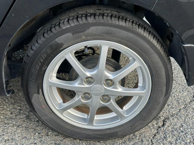 左後ろタイヤです☆タイヤ交換も可能！４本すべて交換もご相談下さい！