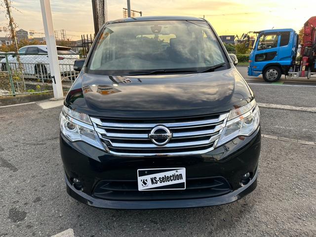 セレナ 　パワースライドドア　バックカメラ　フリップダウンモニター　ＥＴＣ　レーンキープアシスト　スマートキー　プッシュスタート　オートライト　Ｗエアコン　クルーズコントロール　パワーウィンドウ　電動格納ミラー（6枚目）