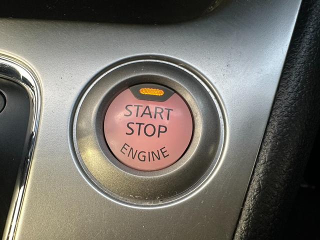 セレナ 　パワースライドドア　バックカメラ　フリップダウンモニター　ＥＴＣ　レーンキープアシスト　スマートキー　プッシュスタート　オートライト　Ｗエアコン　クルーズコントロール　パワーウィンドウ　電動格納ミラー（32枚目）