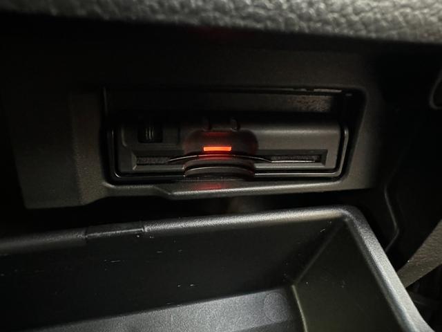 セレナ 　パワースライドドア　バックカメラ　フリップダウンモニター　ＥＴＣ　レーンキープアシスト　スマートキー　プッシュスタート　オートライト　Ｗエアコン　クルーズコントロール　パワーウィンドウ　電動格納ミラー（41枚目）