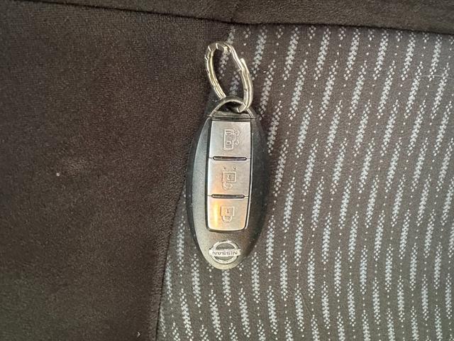 セレナ 　パワースライドドア　バックカメラ　フリップダウンモニター　ＥＴＣ　レーンキープアシスト　スマートキー　プッシュスタート　オートライト　Ｗエアコン　クルーズコントロール　パワーウィンドウ　電動格納ミラー（44枚目）