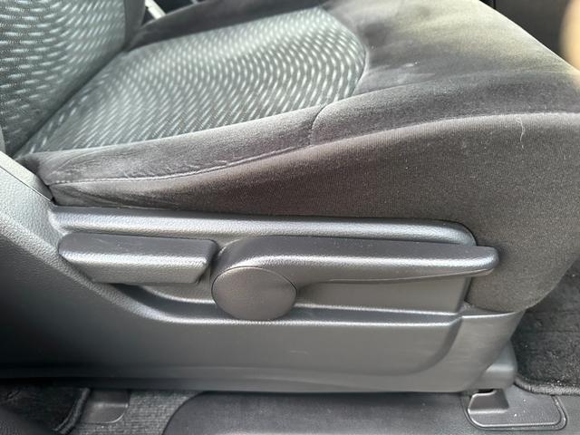 セレナ 　パワースライドドア　バックカメラ　フリップダウンモニター　ＥＴＣ　レーンキープアシスト　スマートキー　プッシュスタート　オートライト　Ｗエアコン　クルーズコントロール　パワーウィンドウ　電動格納ミラー（45枚目）