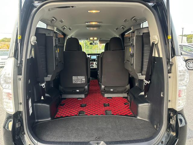 ヴォクシー ZS 煌 両側電動スライドドア フリップダウンモニター ETC オートライト スマートキー パドルシフト バックカメラ Bluetooth プッシュスタート フロントフォグランプ 純正アルミホール(16枚目)