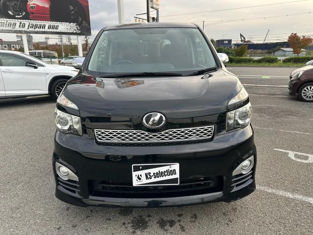 ヴォクシー ZS 煌 両側電動スライドドア フリップダウンモニター ETC オートライト スマートキー パドルシフト バックカメラ Bluetooth プッシュスタート フロントフォグランプ 純正アルミホール(45枚目)