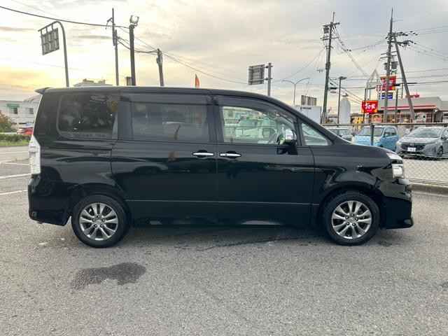 ヴォクシー ZS 煌 両側電動スライドドア フリップダウンモニター ETC オートライト スマートキー パドルシフト バックカメラ Bluetooth プッシュスタート フロントフォグランプ 純正アルミホール(49枚目)