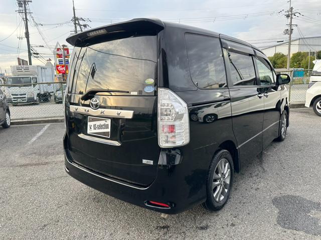 ヴォクシー ZS 煌 両側電動スライドドア フリップダウンモニター ETC オートライト スマートキー パドルシフト バックカメラ Bluetooth プッシュスタート フロントフォグランプ 純正アルミホール(51枚目)