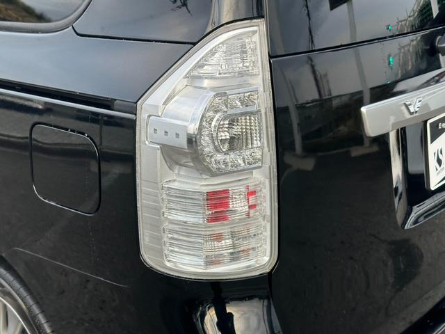 ヴォクシー ZS 煌 両側電動スライドドア フリップダウンモニター ETC オートライト スマートキー パドルシフト バックカメラ Bluetooth プッシュスタート フロントフォグランプ 純正アルミホール(65枚目)