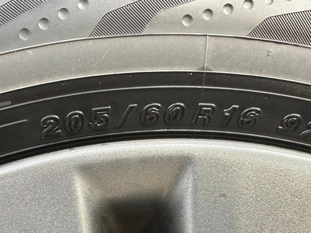 ヴォクシー ZS 煌 両側電動スライドドア フリップダウンモニター ETC オートライト スマートキー パドルシフト バックカメラ Bluetooth プッシュスタート フロントフォグランプ 純正アルミホール(70枚目)