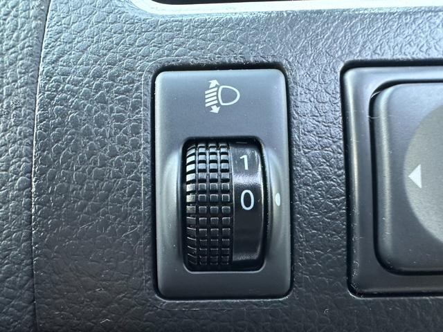 セレナ ハイウェイスターG S-ハイブリッド 純正ETC 純正HDDナビ 地デジTV バックカメラ オートエアコン アルパインフリップダウンモニター 両側電動スライドドア クルーズコントロール オートライト プッシュスタート スマートキー(38枚目)