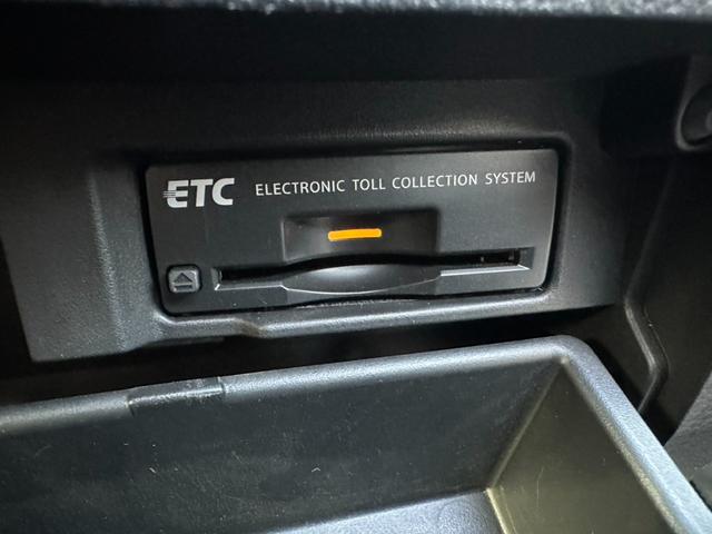 セレナ ハイウェイスターG S-ハイブリッド 純正ETC 純正HDDナビ 地デジTV バックカメラ オートエアコン アルパインフリップダウンモニター 両側電動スライドドア クルーズコントロール オートライト プッシュスタート スマートキー(41枚目)