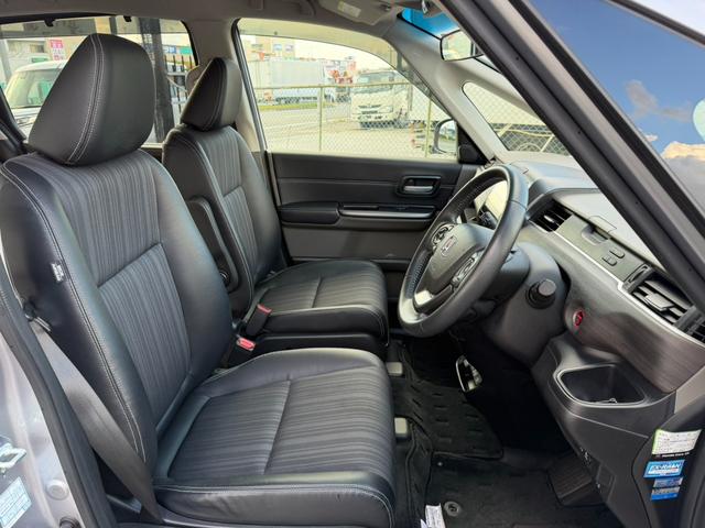 フリード+ハイブリッド ハイブリッドEX LEDヘッドライト 両側電動スライドドア シートヒーター ドライブレコーダー スマートキー クルーズコントロール ETC オートライト 横滑り防止装置 レーンキープアシスト ステアリングスイッチ(12枚目)