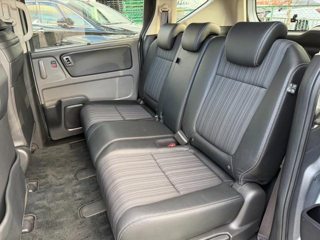 フリード+ハイブリッド ハイブリッドEX LEDヘッドライト 両側電動スライドドア シートヒーター ドライブレコーダー スマートキー クルーズコントロール ETC オートライト 横滑り防止装置 レーンキープアシスト ステアリングスイッチ(16枚目)