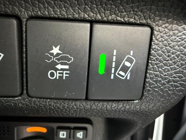 フリード+ハイブリッド ハイブリッドEX LEDヘッドライト 両側電動スライドドア シートヒーター ドライブレコーダー スマートキー クルーズコントロール ETC オートライト 横滑り防止装置 レーンキープアシスト ステアリングスイッチ(38枚目)