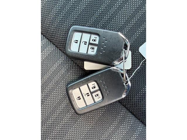 フリード+ハイブリッド ハイブリッドEX LEDヘッドライト 両側電動スライドドア シートヒーター ドライブレコーダー スマートキー クルーズコントロール ETC オートライト 横滑り防止装置 レーンキープアシスト ステアリングスイッチ(43枚目)