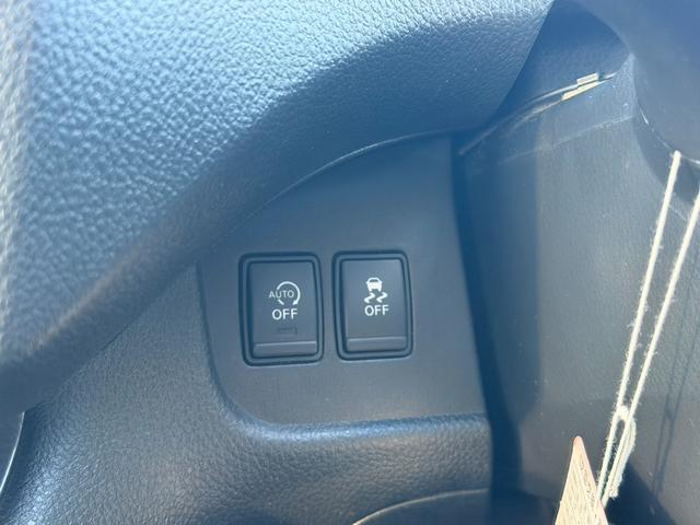 セレナ ライダー　ブラックライン　Ｓ－ハイブリッド　両側電動スライドドア　フリップダウンモニター　アラウンドビューモニター　ＥＴＣ　Ｂｌｕｅｔｏｏｔｈオーディオ　クルーズコントロール　オートライト　オーテックアルミホイール　フロントフォグランプ（34枚目）