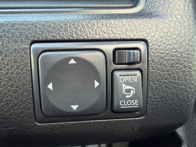 セレナ ライダー　ブラックライン　Ｓ－ハイブリッド　両側電動スライドドア　フリップダウンモニター　アラウンドビューモニター　ＥＴＣ　Ｂｌｕｅｔｏｏｔｈオーディオ　クルーズコントロール　オートライト　オーテックアルミホイール　フロントフォグランプ（37枚目）